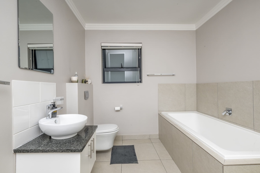 3 Bedroom Property for Sale in Protea Heights Western Cape
